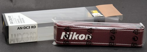 Original Nikon AN-DC3 RD Camera Shoulder Straps - New in Box! - Picture 4 of 4
