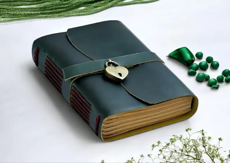 Personalized Locking Journal for Women - Daily Diary with Key  