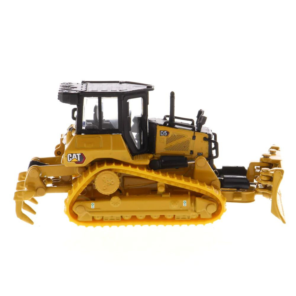 Diecast Masters 85953 CAT Caterpillar D5 LGP Dozer With VPAT Blade