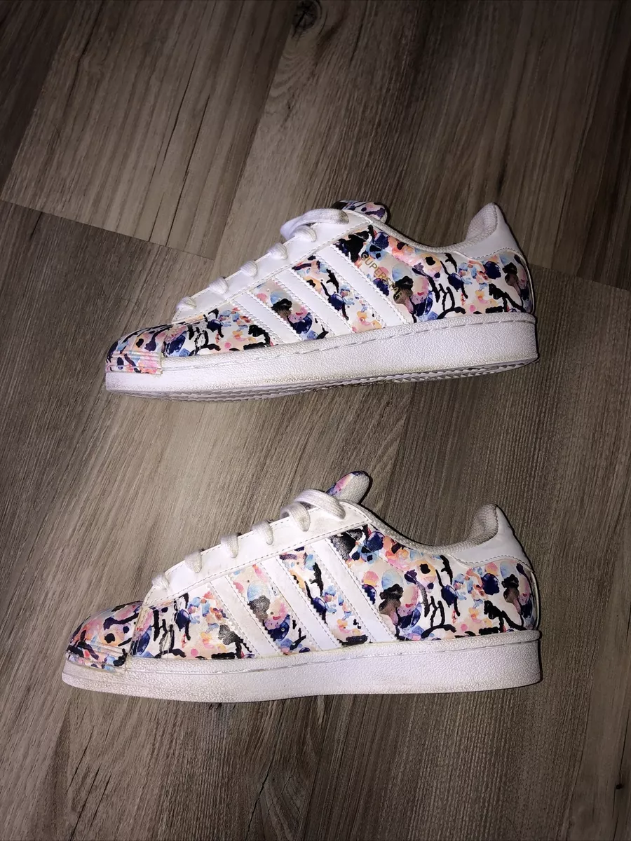 Women s ADIDAS Originals Superstar Shoes Size 5 Art BB0351 Multi