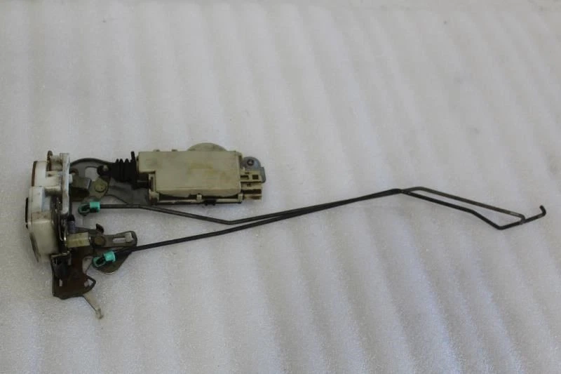 1990 1991 1992 1993 1994 SUBARU LEGACY LEFT REAR POWER DOOR LATCH LOCK ACTUATOR - Image 2 of 4