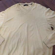 Greg Norman Sweater V-Neck Ivory Golf Casual Golf Shirt Mens Size XL