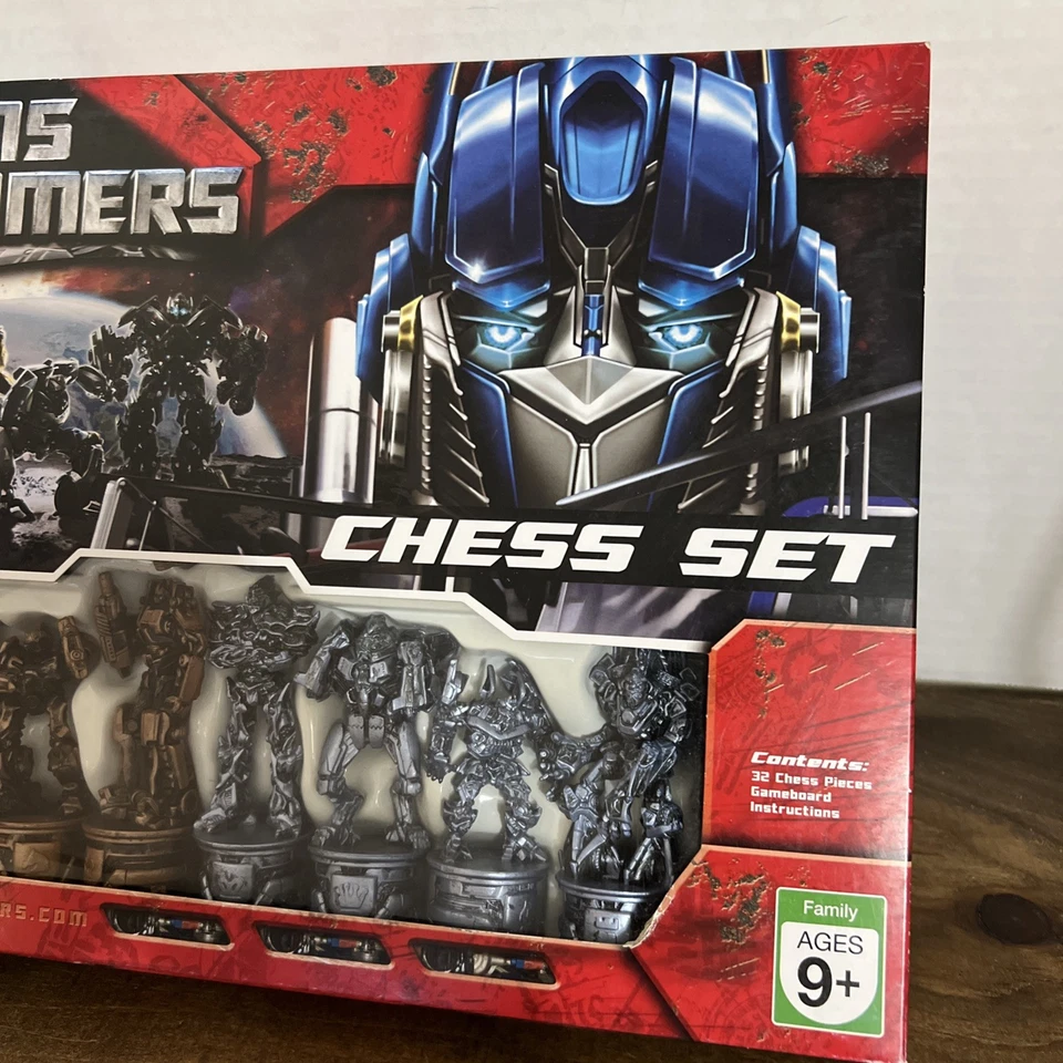 Transformers Chess Set 2007 Parker Brothers Hasbro - Image 4 of 4
