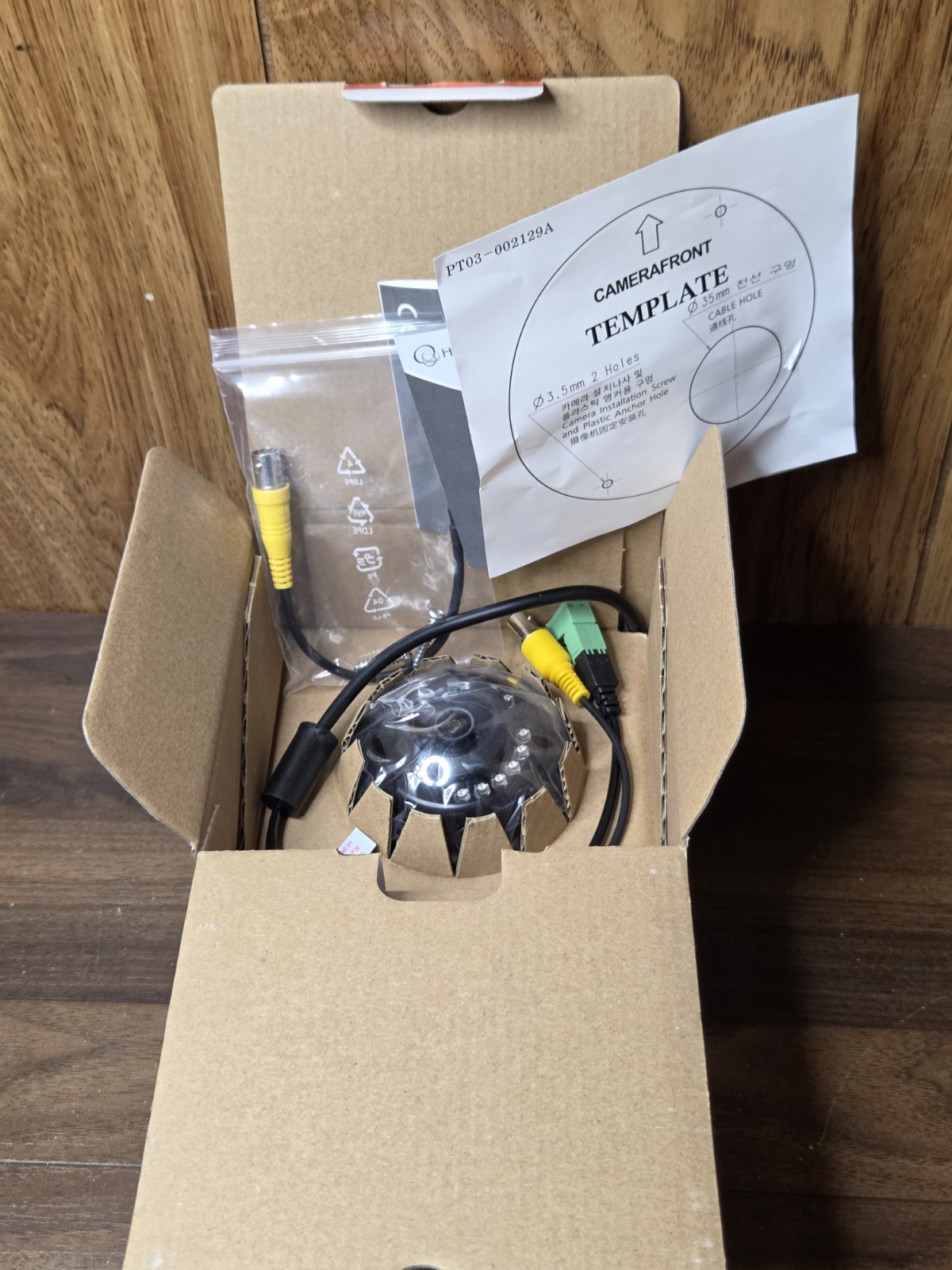 Hanwha Wisenet Dome Camera HCD-7010RA HD+ 4MP Analog camera NDAA Compliant