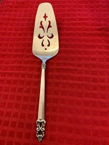 SILVERWARE - king frederik 1847 rogers bros silver plate pie cake server