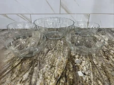 Arcoroc Scalloped 5 Pc Fruit Salad Set 1 Large Serving Bowl & 4 Individual Bowls