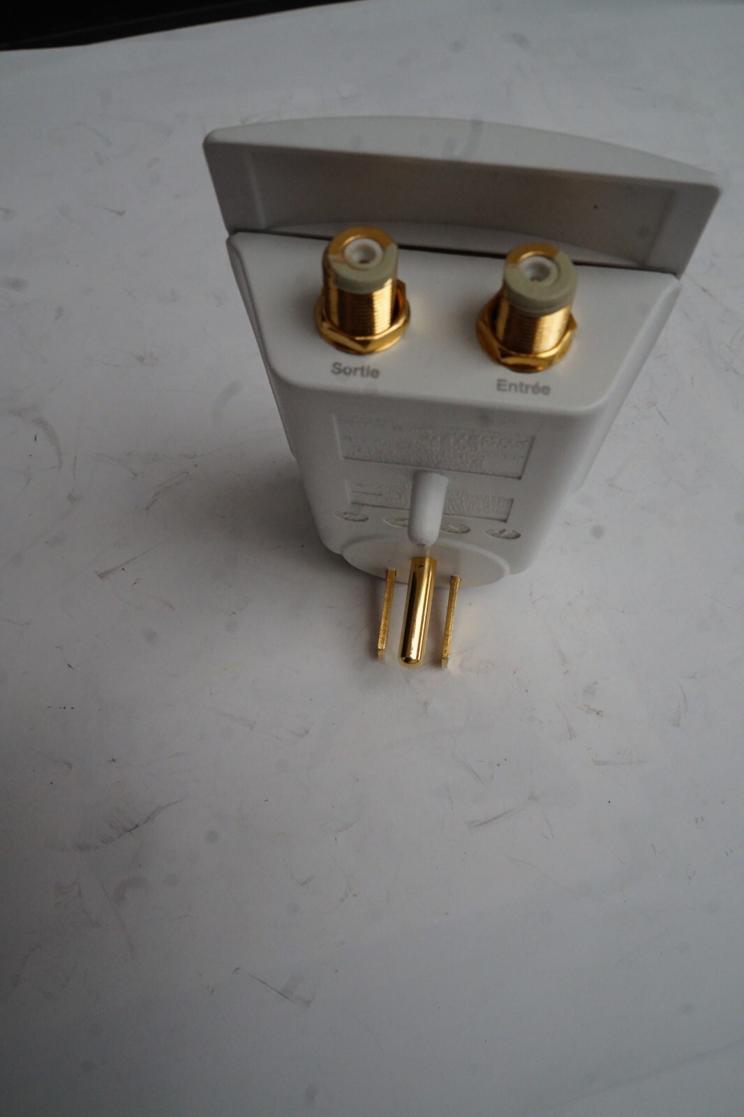 Monster FlatScreen PowerProtect 200 Surge Protector 2 Outlets 1100 Joules eBay