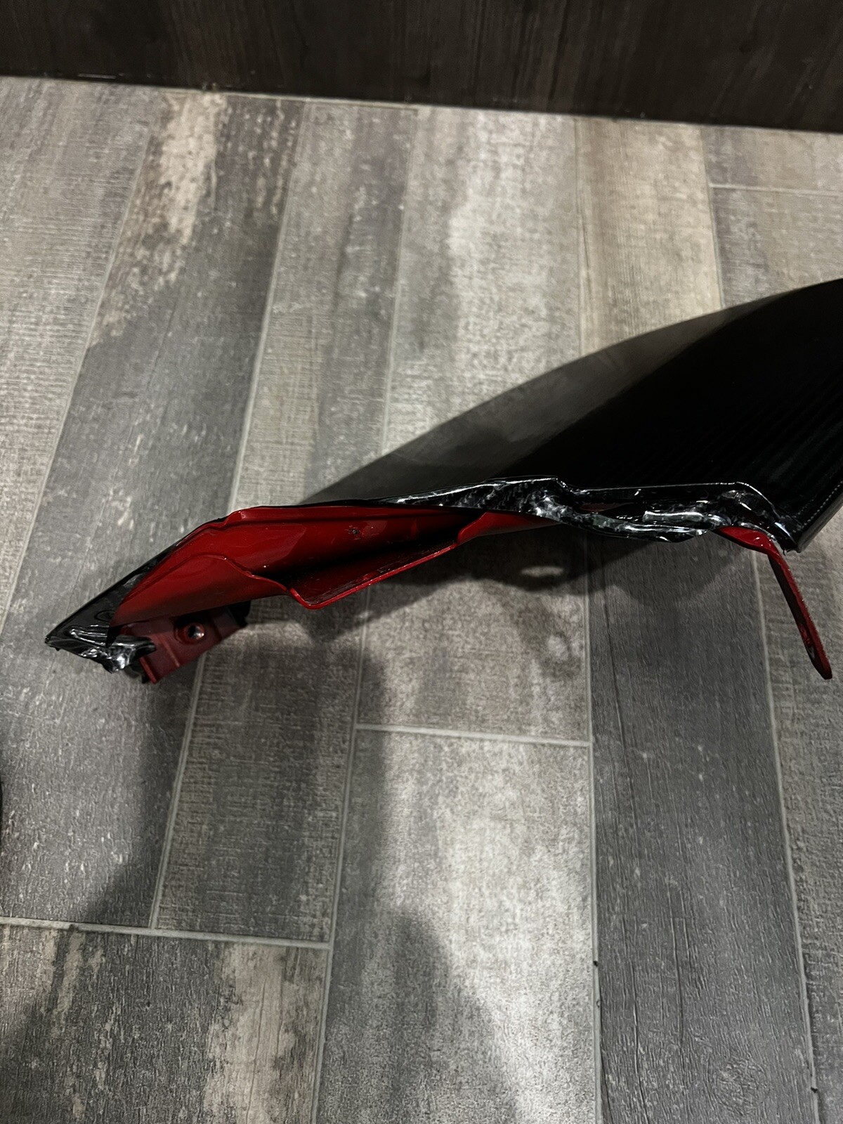 Ferrari 488  - RH Side Air Scoop Air Flow Splitter  P/N 86682500 NEW Passenger S