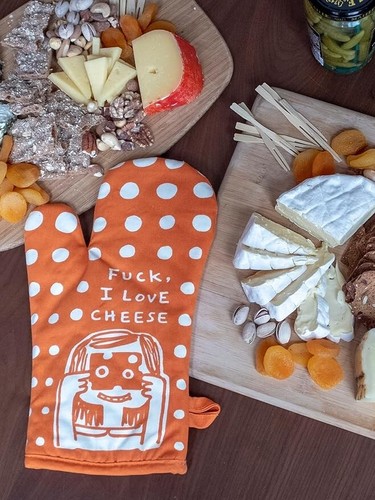 Blue Q Oven Mitt ~ F**k I Love Cheese Super-Insulated Quilting, Comfy, Cotton - Picture 3 of 3