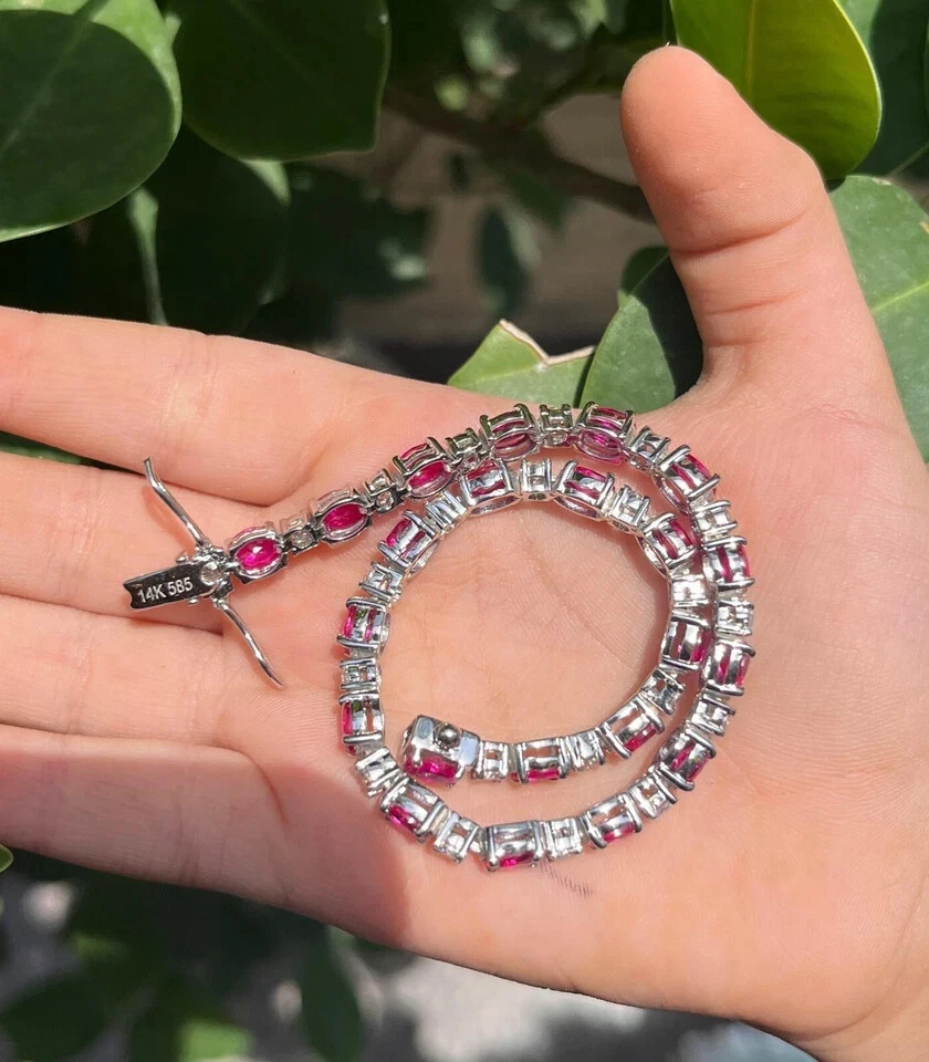 Express yourself in 9.48Ct Round Natural Ruby Diamond bracelet in 9K White Gold - Image 3 of 4