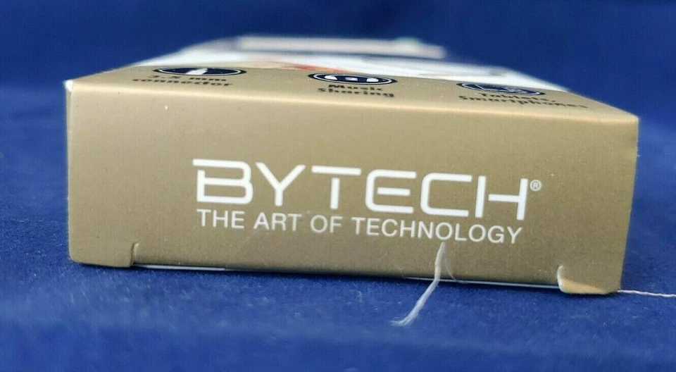 BYTECH UNIVERSAL Y-SPLITTER ADAPTER 3.5mm Connector- Gold (5402-5413) - Image 2 of 3