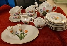 Childs Tea Set, 24 Piece's . Made in Japan. Tulip Design.