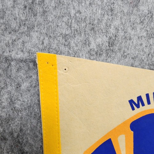 Vintage Milwaukee Brewers MLB Felt Pennant 30" Full Size Licensed PLEASE READ - Picture 6 of 17
