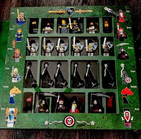 LEGO Games: Castle Chess Set (852001) Complete - Gently Used - READ DESCRIPTION
