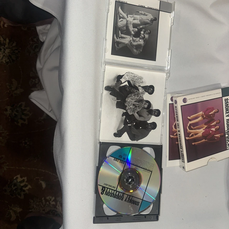 Smokey Robinson & the Miracles Anthology 2-CD Set with Booklet 1995 - Image 3 of 4