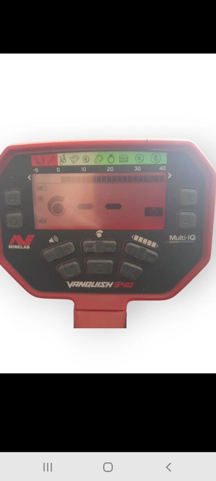 Minelab Vanquish 540 Pro-Pack Metal Detector pro find 15,4 piece prospecting set - image 2 of 4