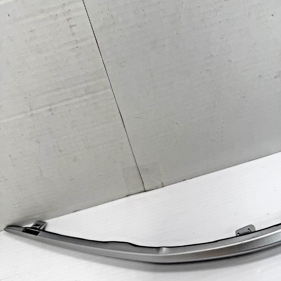 НОВЫЙ 2002 2003 MAZDA MPV ПЕРЕДНИЙ БАМПЕР ПРАВЫЙ МОЛДИНГ LD50-50-BA1 OEM - Изображение 3 из 4