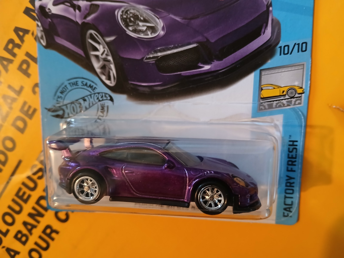 Hot Wheels Factory Fresh: Porsche 911 Gt3 Rs (FYC47) Super