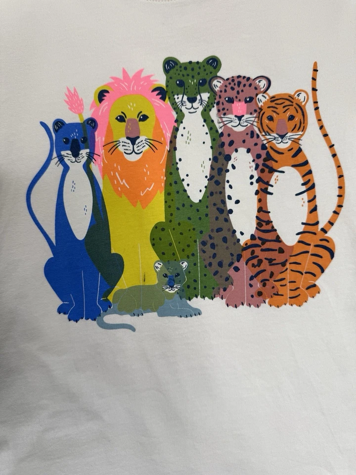 Camiseta gráfica Mini Boden infantil colorida leões tigres gatos animais tamanho 9-10 - Imagem 3 de 4