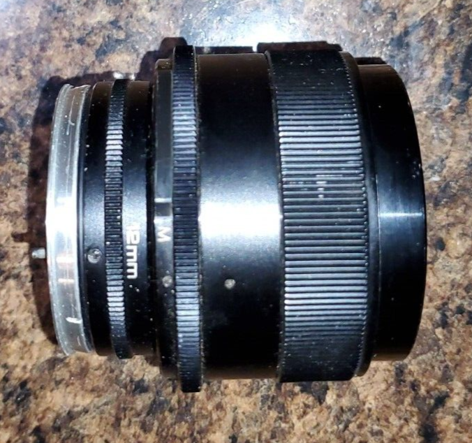 yashica yashinon DX 50mm f1.7 m42マウント Yashica Auto Yashinon-DX 50mm F1.7 M42 Mount Lens with Case