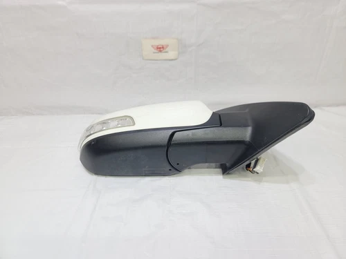 2011-2015 Kia Sorento Door Mirror Right Passenger Side View w  Turn Signal Light