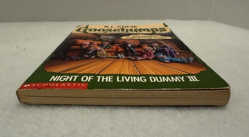 TRUE 1st Print Goosebumps #40 Night of The Living Dummy III R.L. Stine W/ Insert - Picture 10 of 12