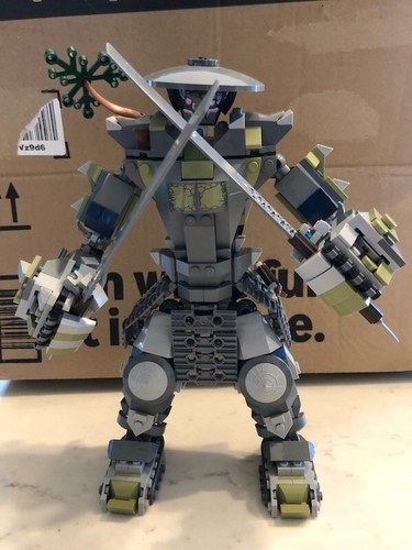 LEGO NINJAGO: Oni Titan; Set #70658, All Minifigures, Instructions (522 pieces) - Picture 3 of 6