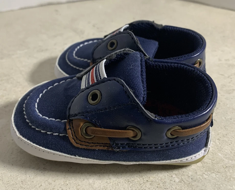 NUEVO IZOD Infantil Niño Azul Zapatos Talla 2 Con Caja Foto 2 de 4
