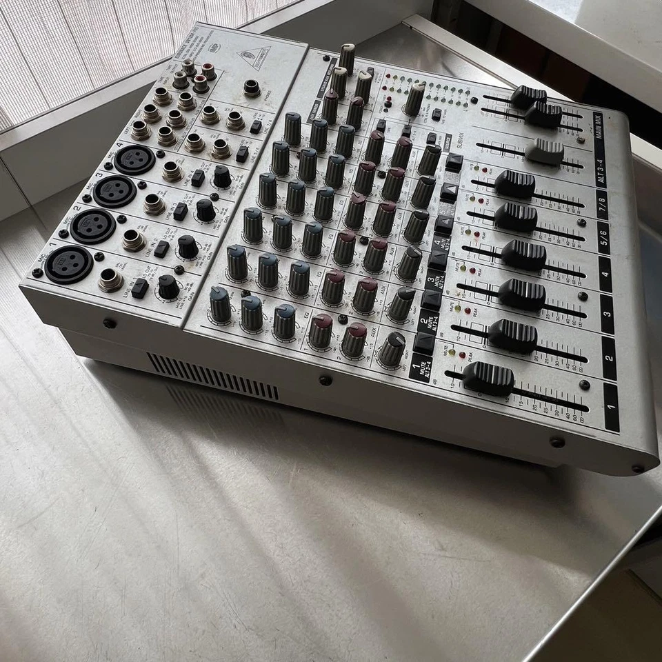 Behringer Eurorack UB1204FX-Pro 12 Channel Analog Mic Mixer Studio Audio F/S - Image 3 of 4