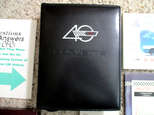 1993 Corvette 40th Anniversary Factory GM Owners Manual Set Complete w/ Tape NM - Picture 2 of 8