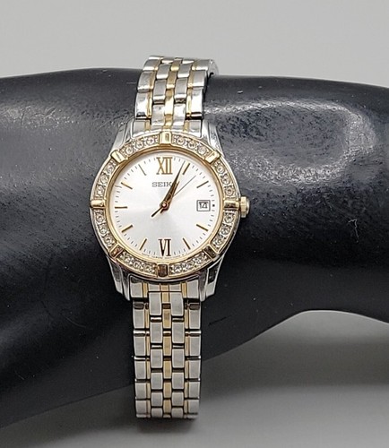 Seiko 1991 Ladies Watch mm Crystal Bezel Quartz 7.5" Two Tone Band Day Window - Picture 4 of 17