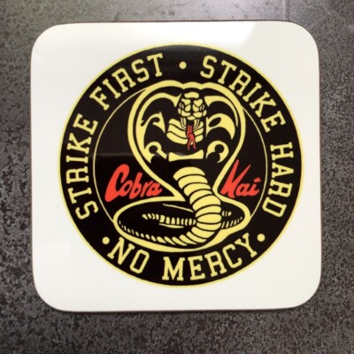 Cobra Kai The Karate Kid Strike erste TV-Show Logo La Russo Dojo Hochglanz Untersetzer