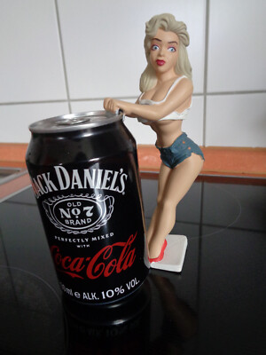 Vintage Retro Figur Frau in blauen Shorts Bottoms up R-Demars Coca Cola Halter