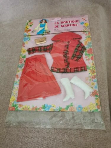 Vêtements et accessoires vintage pour poupée mannequin et miniature