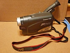 JVC GR-AX750U Compact VHS Camcorder 300x Digital Zoom 5Head System (Untested)
