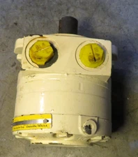 PARKER IGR TORQMOTOR 110A SERIES LSHT HYDRAULIC MOTOR  45152/3351810 (160-L5)