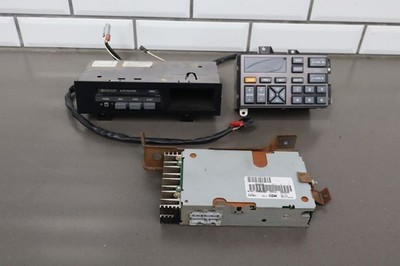 1993 Chevrolet Silverado 2500 GMT400 AM-FM-CASSETTE Radio with Amplifier