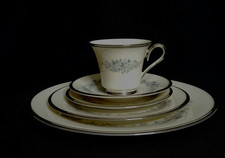 REPERTOIRE by LENOX CHINA, 5 Piece Place Setting, EXCELLENT CONDITION  