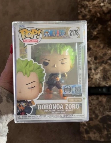 Funko Pop One Piece Roronoa Zoro Hot Topic Exclusive 3500 Pcs