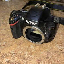 Nikon D5100 16.2 MP Digital Camera  18-55mm AF-S Lens 4,201 Shutter Count 