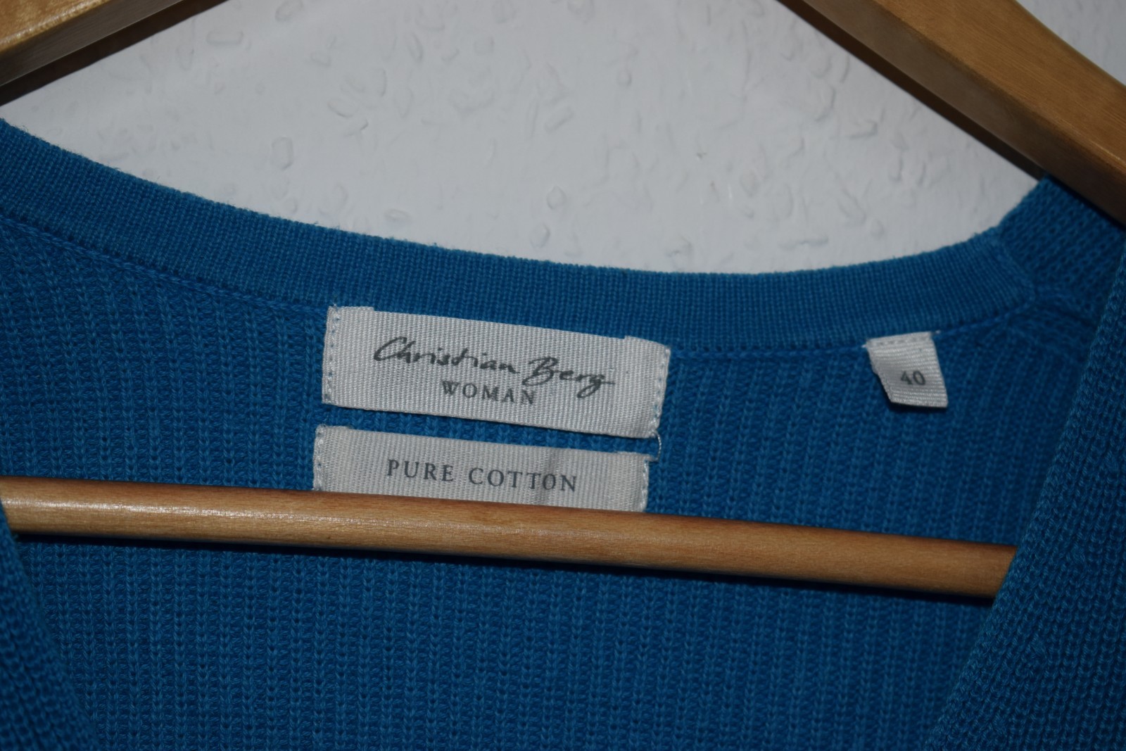Christian Berg Woman Pure Cotton V-Neck Ribbed Sweater - Blue, Size 40 image 4