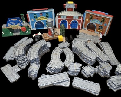 Lot 75+ Learning Curve Thomas Friends Take Along Trains Track Fire House Works