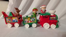 Fisher Price Little People 2001 Christmas Musical Train Santa, Reindeer  Elf