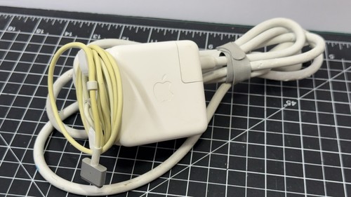 Apple MacBook Air (A1465 MD711LL/B) 11" 2014 i5 1.4Ghz Bundle *READ DESCRIPTION* - Afbeelding 18 van 24