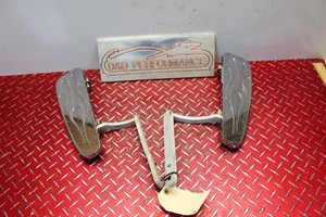 2003 HARLEY VROD V-ROD VRSC FLOOR BOARDS BRACKET KIT NO HARDWARE VR27