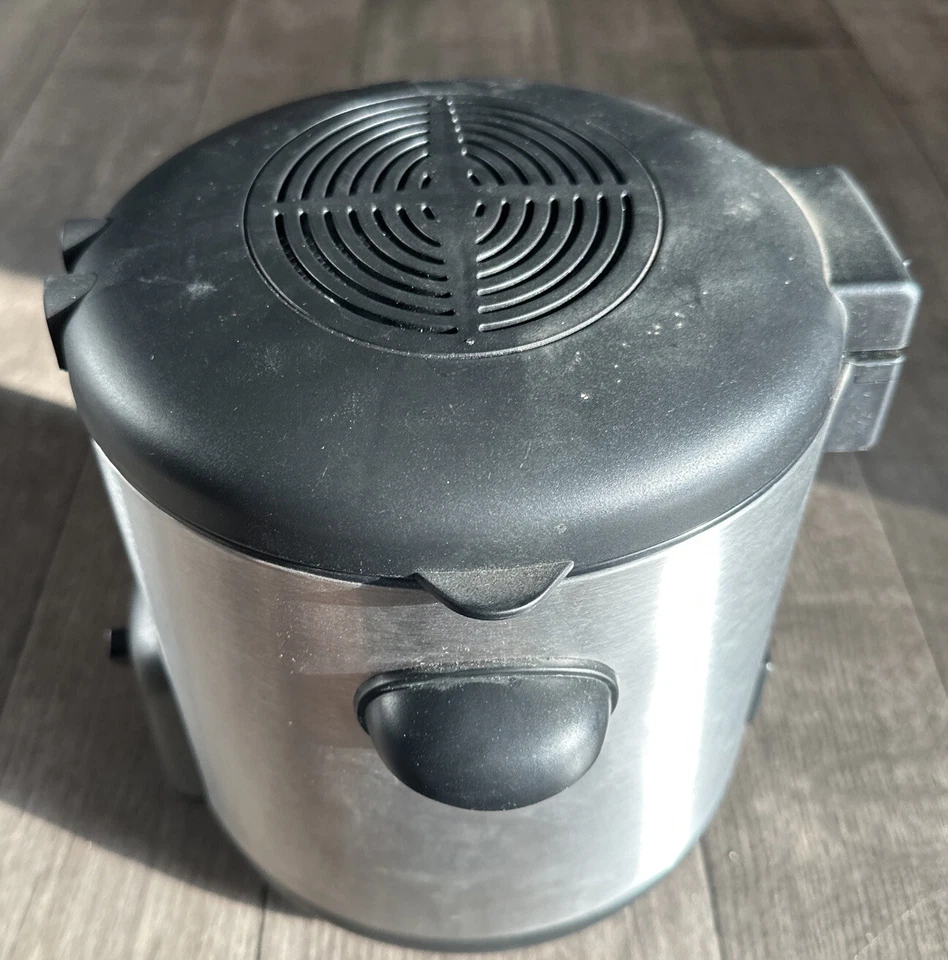 Cooks Essentials Deep Fryer 1 Quart #99340 Black Stainless Steel RV Camping - Image 3 of 4