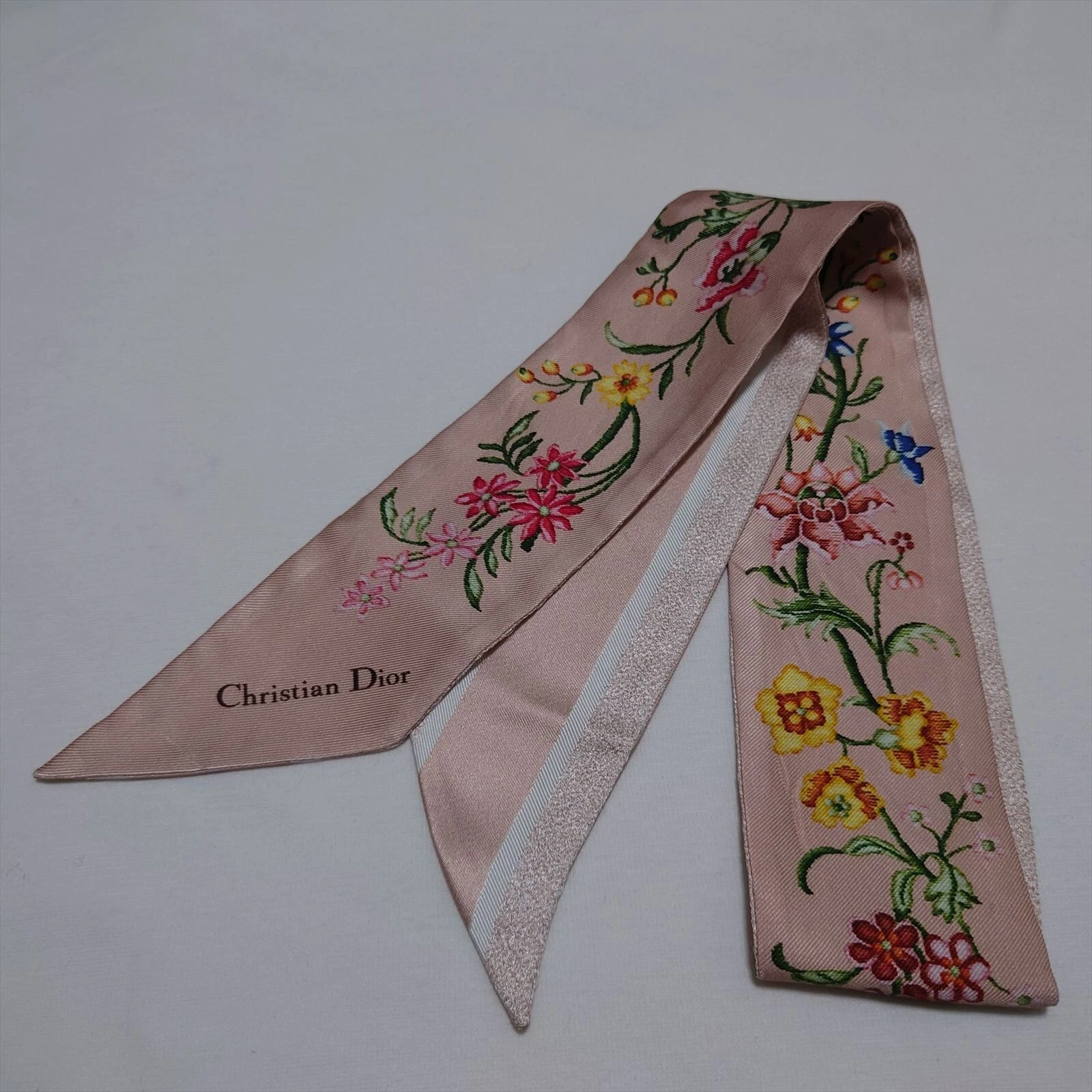 Foulard Dior Mitzah 100cm 39′′ 6cm 2′′ long rectangle soie fleur rose