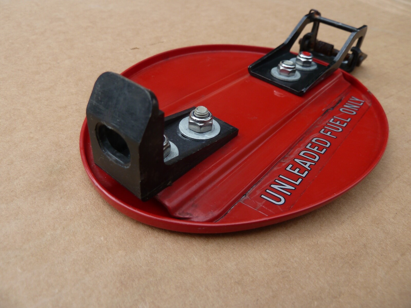 Ferrari 355 348 Fuel Gas Tank Filler Neck Red Door lid Hinge Open Mechanism F355