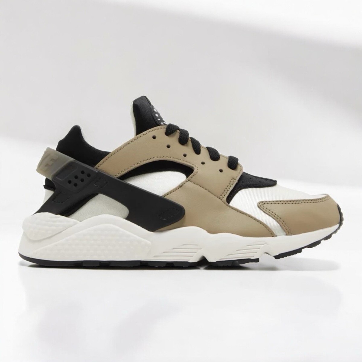 Nike Men's Air Huarache Light Olive Lace-Up Running Sneaker Shoes