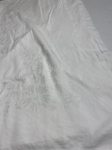 Vintage Beautiful Custom Made White Fabric Tablecloth Damask Floral Print 100x56 - Picture 8 of 12
